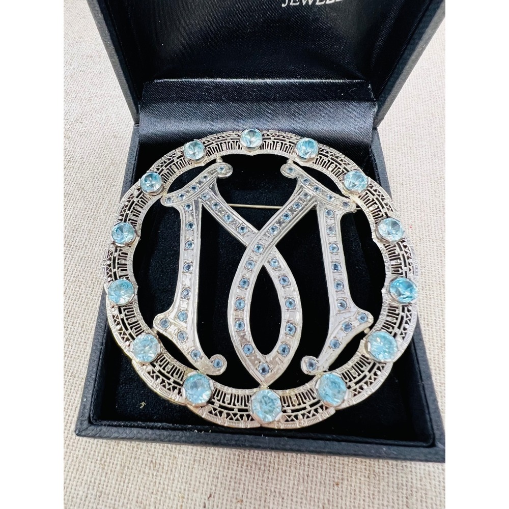 Art Deco 14k White Gold Frame Blue Stone Filigree Design Monogram "M" Brooch - Picture 3 of 13